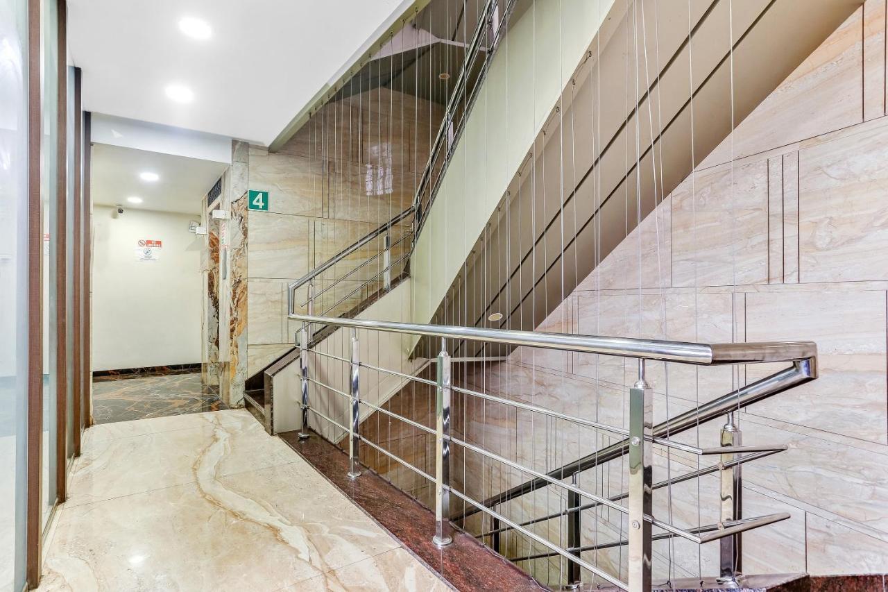 Capital O 84079 Hotel Falcon Bombay Exterior foto