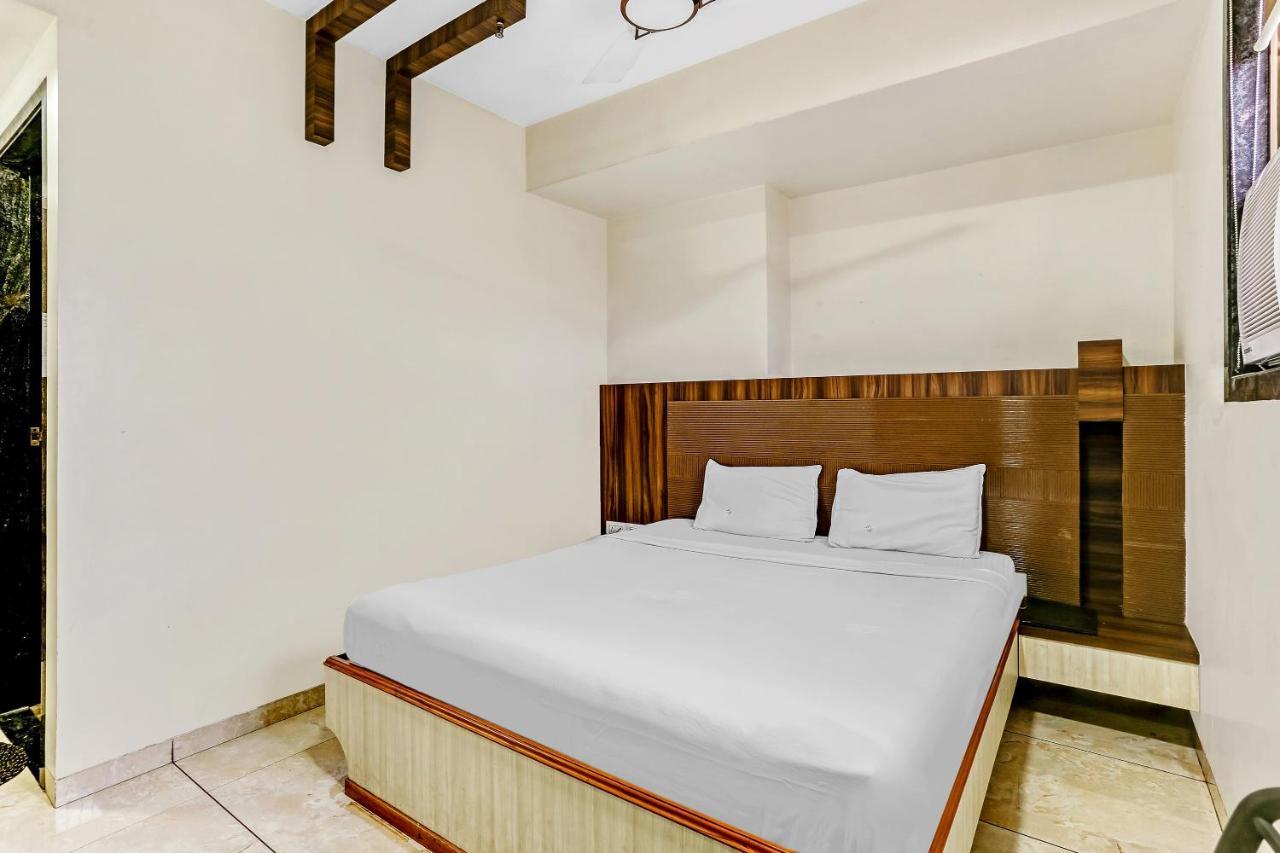 Capital O 84079 Hotel Falcon Bombay Exterior foto